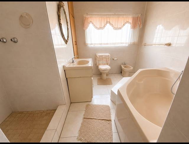 3 BEDROOM HOUSE FOR SALE IN BEDWORTH PARK
